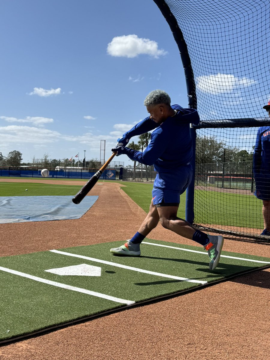Mets's tweet photo. Repost if you can hear this picture 😍 https://t.co/z4cTE0LZrP