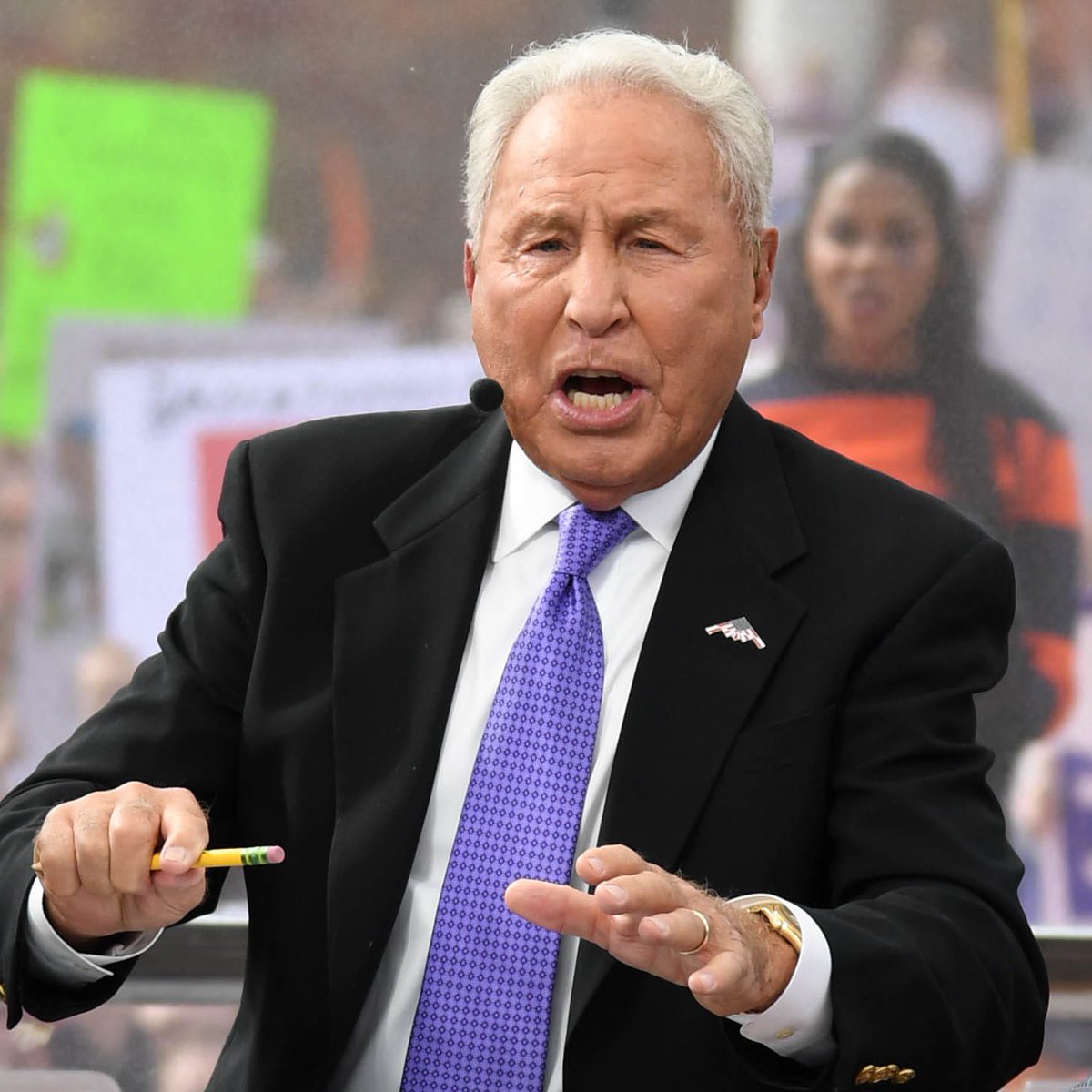 With the addition of Nick Saban, College GameDay will now have 6 analysts.

Traditionally, College GameDay has always had only 5 analysts on the show.

ESPN confirmed Corso will be alongside Saban next season, but his time on the show is inevitably coming to an end.

This is just