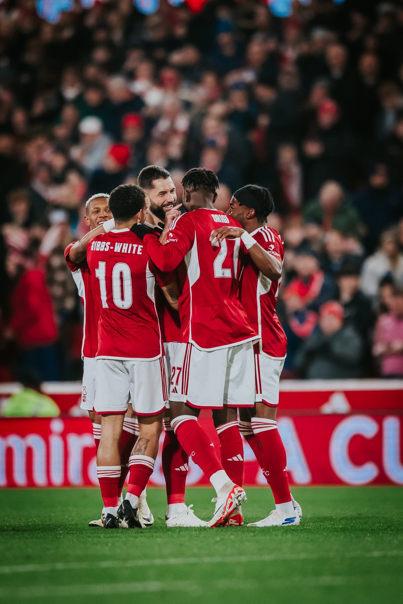NFFC's tweet photo. Through to the fifth round of the @EmiratesFACup.

🏆❤️ https://t.co/zGhKNLqMug
