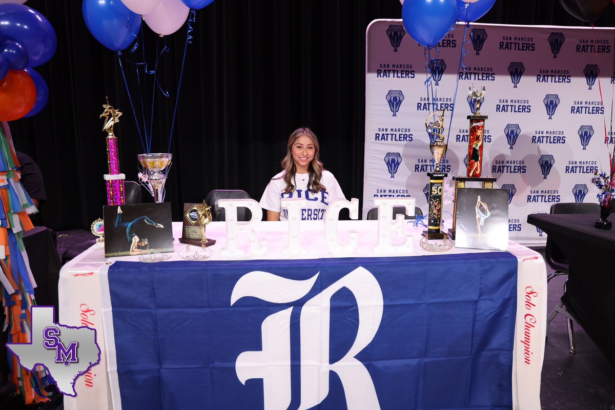SanMarcosCISD's tweet photo. Congratulations to Brenden Jones, Logan Luna, Rosario Castro-Rosas, Tony Diaz and Dylan Nunez for signing to play &amp; perform at the next level. #SMCISD wishes you each the best! More about their individual goals in this week’s #RattlerRecap. https://t.co/nbdcuT7A3j