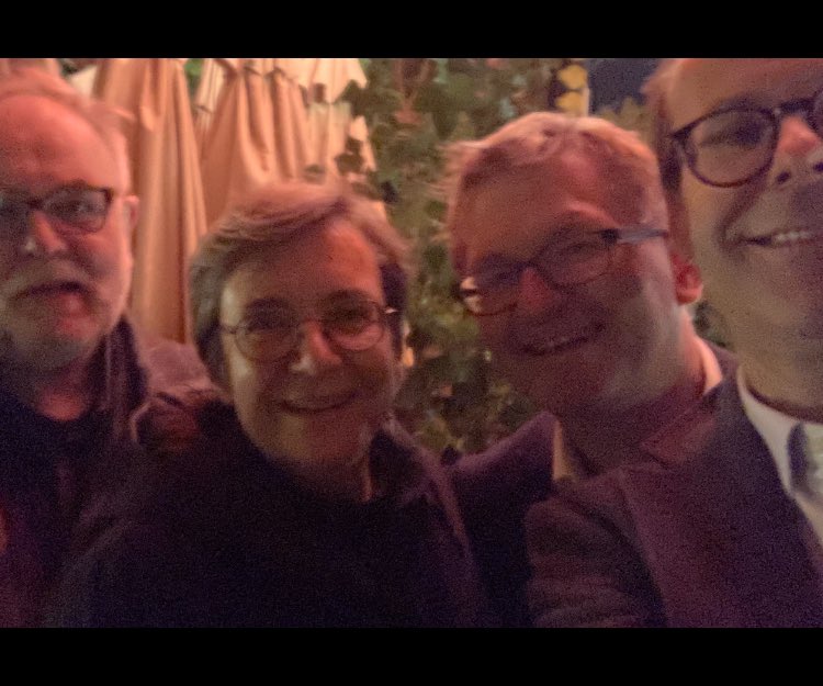 moeslein's tweet photo. #366daysofinnovation - It’s the cool gangs that make #innovation happen!
😎😎😎😎
#innovationinthemaking ???#disruptingentrepreneurship ???
#cocreatingunderthelamppost ???
#havingfunwithinnovators !!! https://t.co/iS2zofhl4a