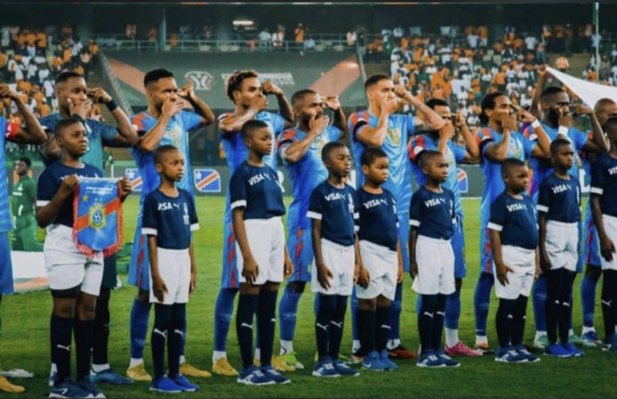 Eliakim_Art's tweet image. 🇨🇩Courage à nôtre chère équipe. Nous avons essayé 🙏🙏bravo les gars. 

ALORS, METTONS TOUS, CETTE ÉNERGIE QU’ON AVAIT POUR LA CAN DERRIÈRE NOS #FARDC et #WAZALENDO 🇨🇩🇨🇩