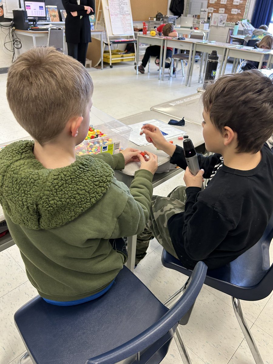 MacjanetJay's tweet image. Day 3 of visiting TLDSB Math Influencers. Great visits at Queen Victoria, Leslie Frost and Dr. George Hall. Thank you to all of these amazing teachers and their dedication to student improvement!