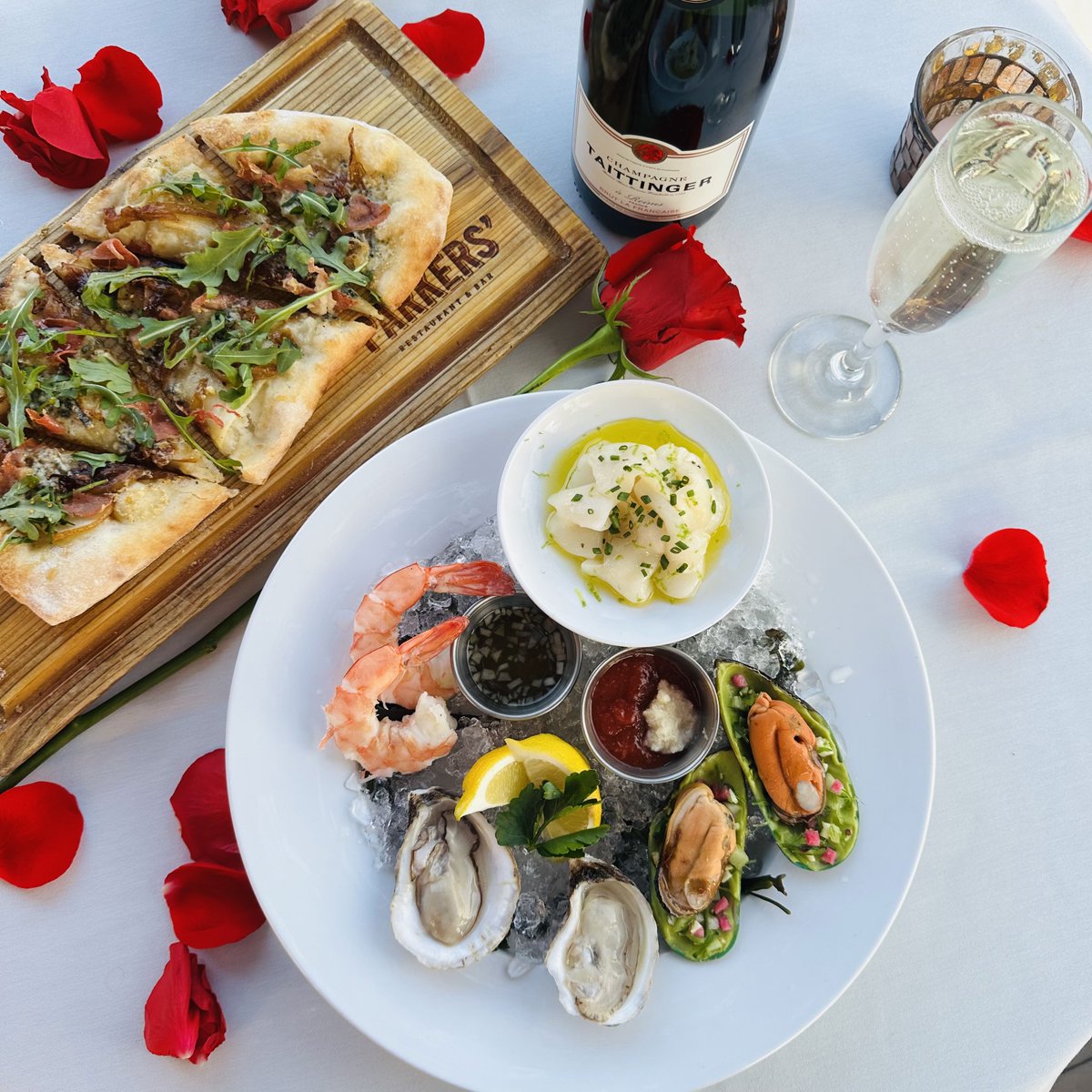 Don't wait till the last minute!  Reserve your table and let Parkers' host the perfect Valentine's Day for your special someone.  In addition to our dinner menu, Chef is featuring a delicious Valentine's Day menu.  bit.ly/3Uz8MYU