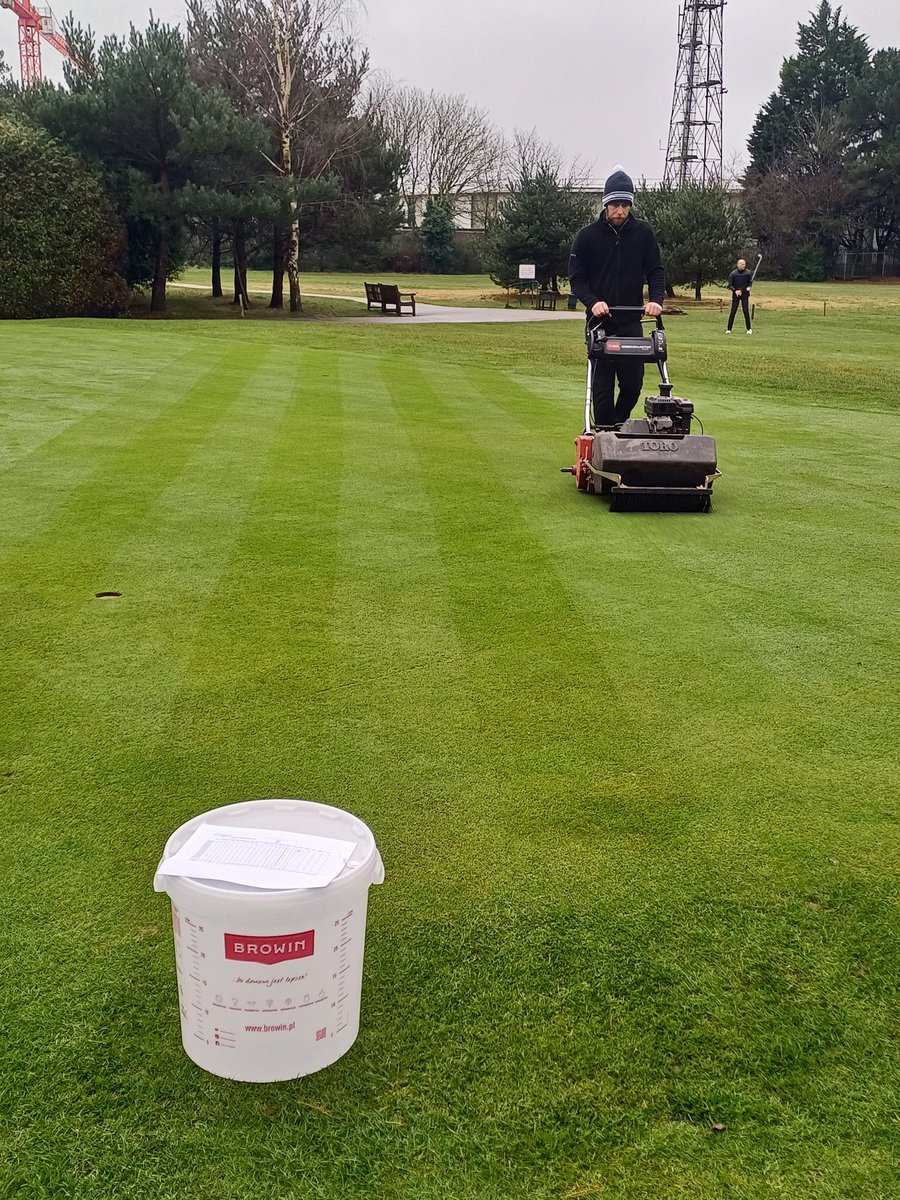 kelly_origin's tweet image. Thanks to @KnightonHeathG for hosting our seminar day. Thanks to @MarcusH81185912 for arranging are disease management day. A great day talking clip yield to plan nitrogen inputs, moisture management and using data to build your IPM&apos;s. #dataiskey #IPMstrategies @OriginAmenity