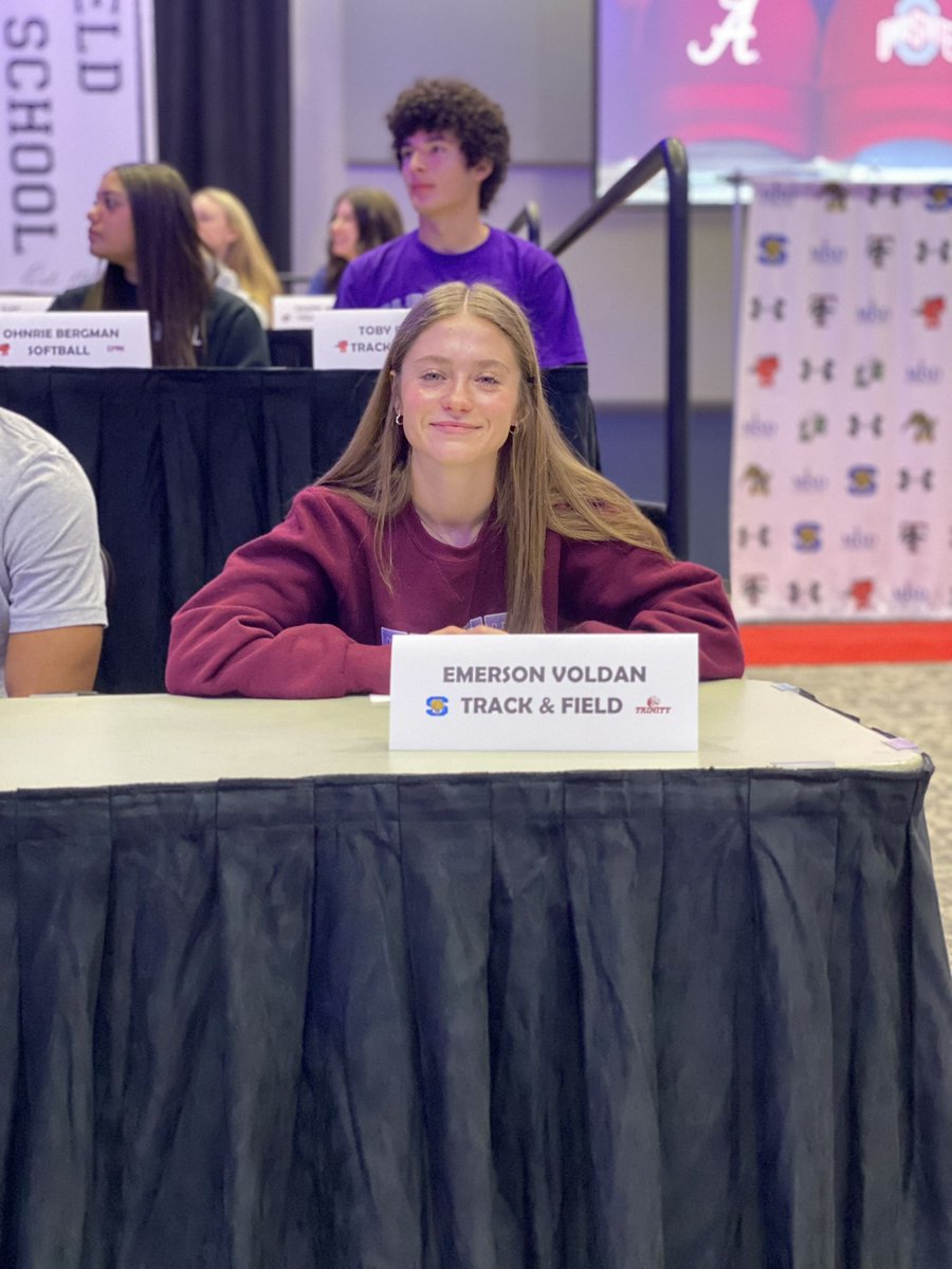 Our Soccer girl, Emerson Voldan, will soon finish her soccer career to be a Trinity College Track superstar!!! Congrats Banger!!!!👍🎉💪⚽️🏃‍♀️🏃‍♀️🏃‍♀️🏃‍♀️
