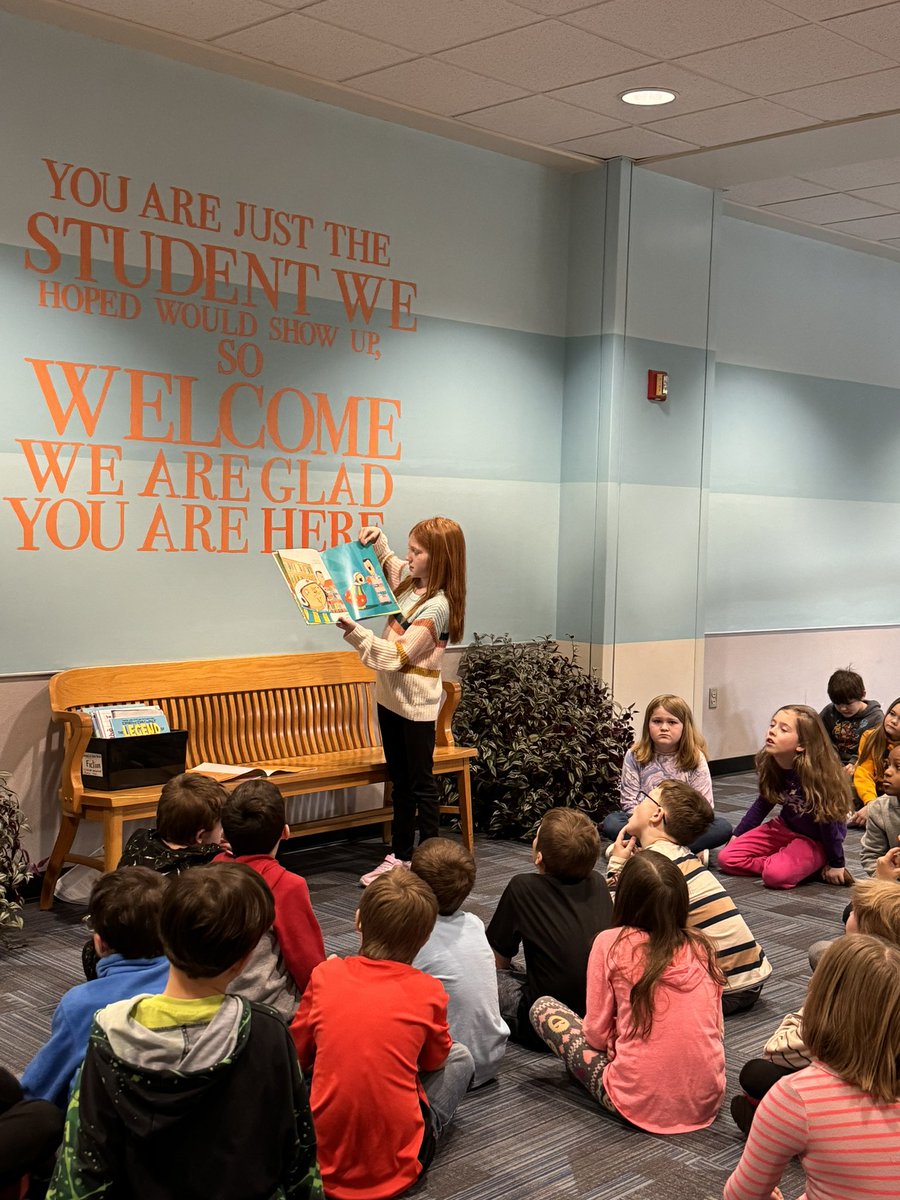 It’s #WorldReadAloudDay and JB Stephens celebrated all day! Every 15 minutes a new reader read a book for anyone who wanted to stop and listen! Great books, awesome readers, exciting conversations about books! Thanks <a href="/MrsTJohnston/">@MrsTJohnston</a> for organizing! 💛💙 #1GC