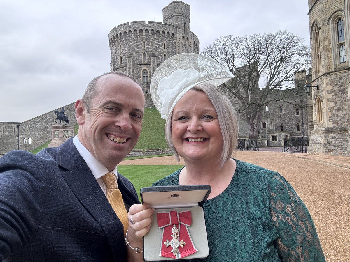 e have had a truly amazing day receiving my MBE from Prince William. He said some very kind words about our international nurses supporting the NHS and how they have cared for Catherine. I am so honoured to receive this, of the team and the nurses choosing the NHS. 🌈🤴🇬🇧