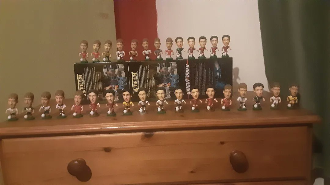 JamesNeilButte2's tweet photo. Owen's and Fowler's Corinthian family https://t.co/jlfoGVzIM2