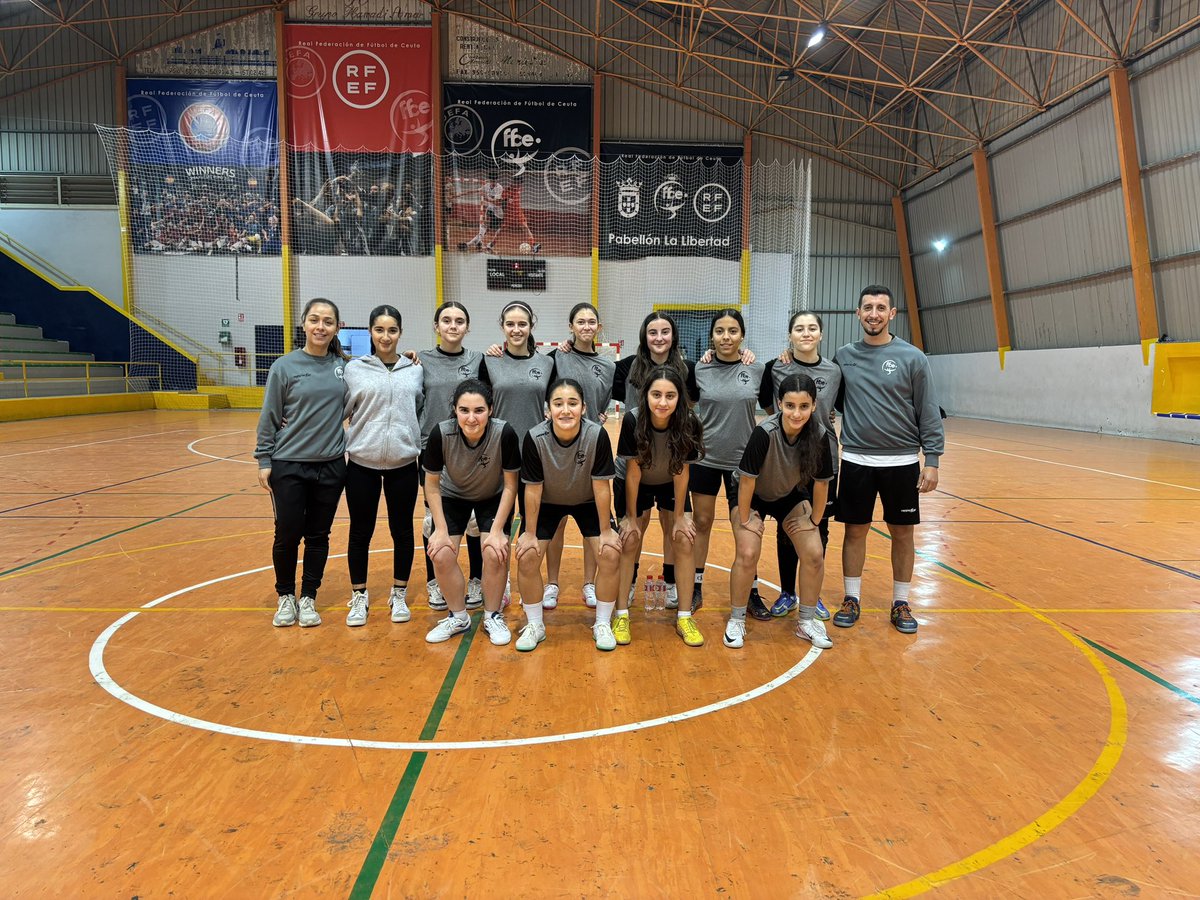 Última prueba de la selección Sub-16 Femenina de Fútbol Sala⚽️⚽️
Agradecer la colaboración de #ramonycajal#👏👏