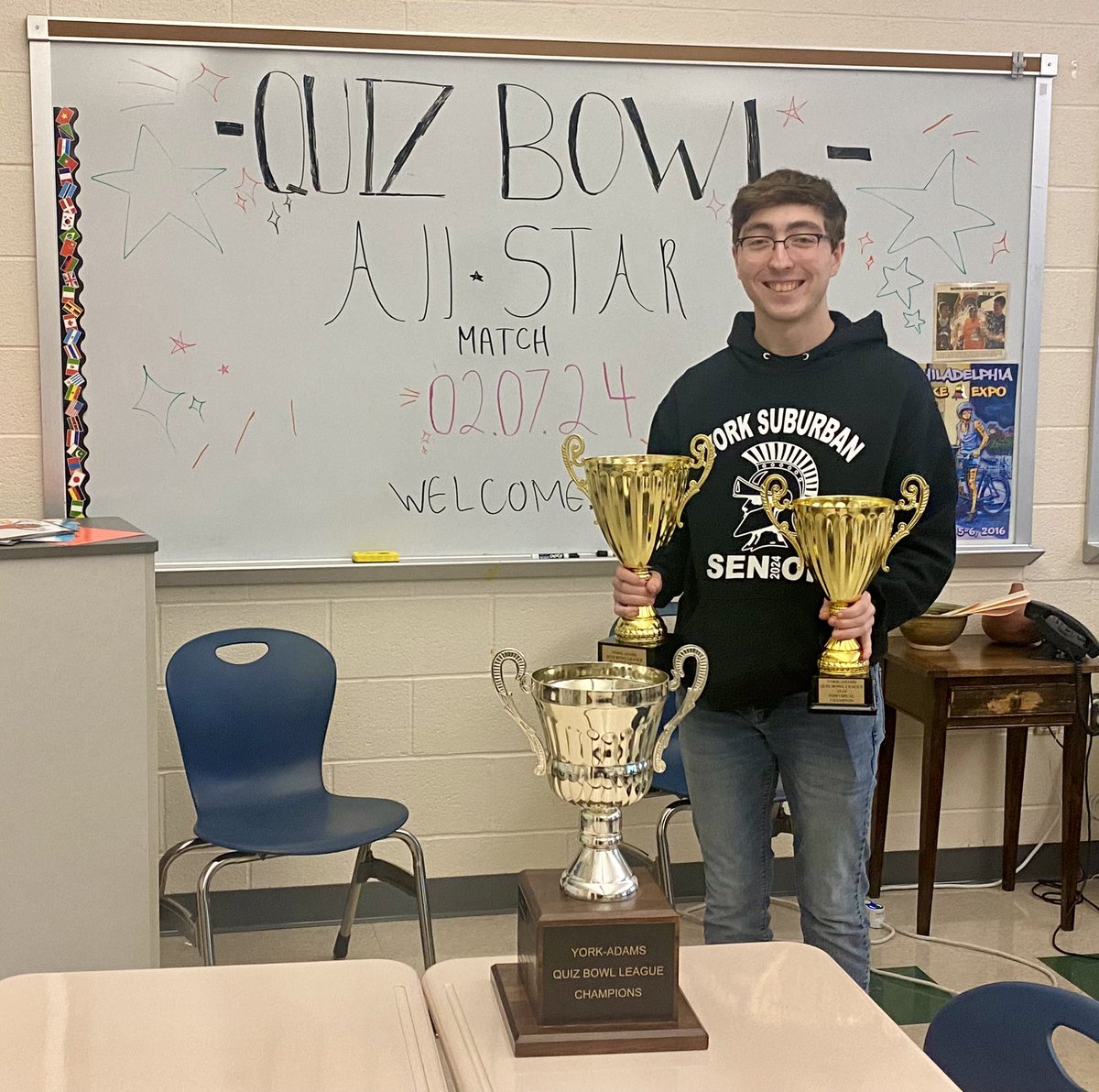 SarahA_Lawrence's tweet photo. Congratulations to the York Suburban Quiz Bowl team on their undefeated season in the York-Adams Quiz Bowl League, to seniors Sage Turnage &amp; Anthony Khuc for qualifying as League Allstars, &amp; to Sage for his #1 rank in the League! 🕹️🙌🏼🏆 #YSProud ☺️ https://t.co/uxILaBToRV