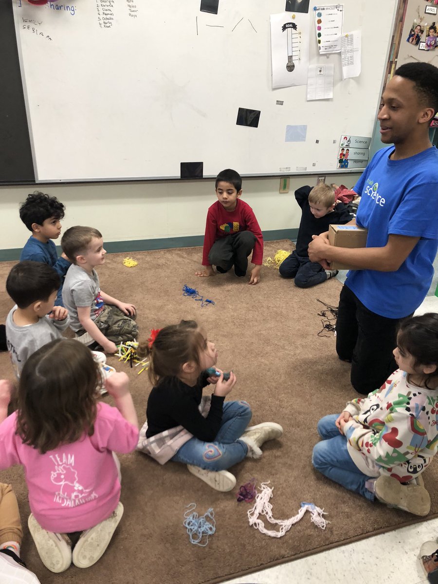 GriffithEthel's tweet photo. We had a great visit from U of W Let’s Talk Science program “Why Live Here!”  We sorted living and non-loving objects and built bird nests.  @KingEdwardLions https://t.co/ubgQTp3ssY