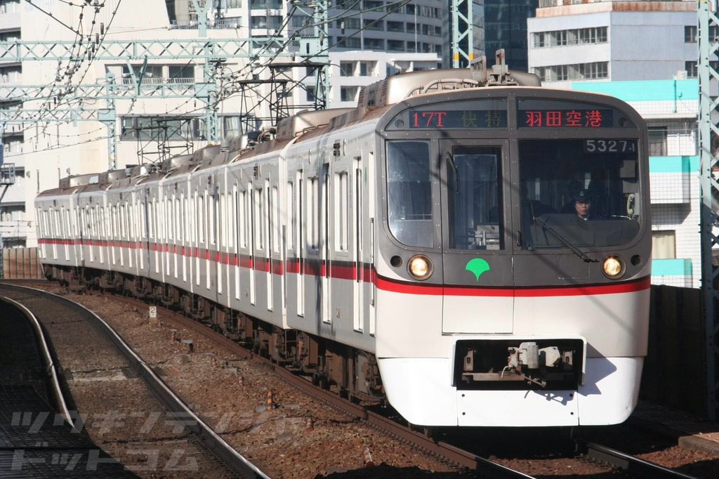 【歴史】運用終了からまもなく1年…

既に思い出となってしまった都営5300形。
京急線内の優等運用では台車からカクカクと音をたてながら、ちょっと無理をしながら頑張ってる姿が印象的でした。

後継の5500形も京急線内では台車をゴリゴリと音をたてながら頑張っている印象ですね。

#都営5300形