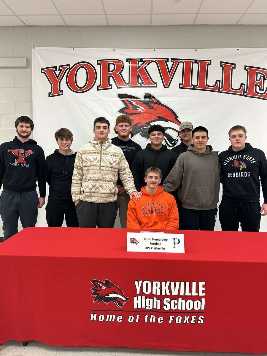 YHSAthletics115's tweet photo. Congratulations to Jacob Homerding on committing to attend school and play football at @uwplatteville! https://t.co/YWgFpevMdt
