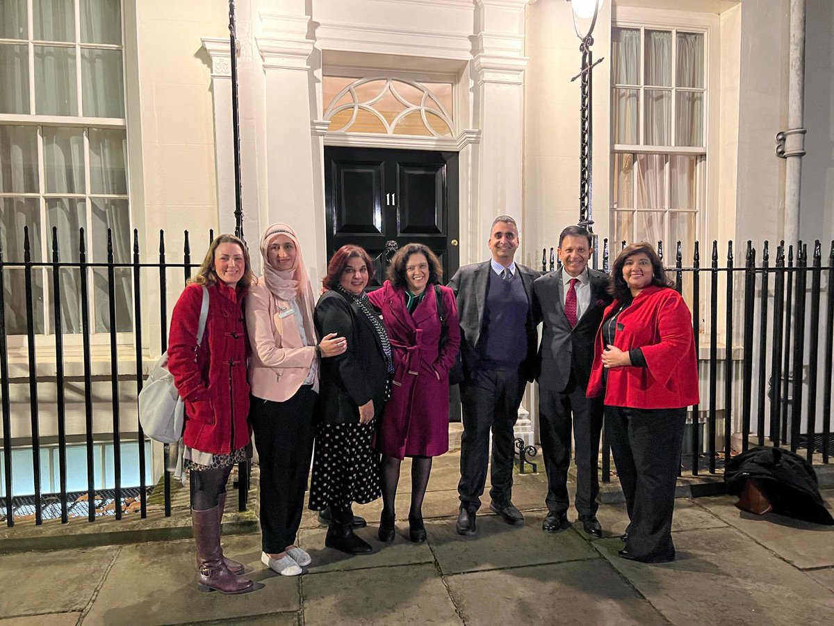 A moving evening for our #APNANHS delegation at the Doctors in Distress reception at 11 Downing Street Hearing from speakers including @AmandipSidhu01 @ClareGerada @adave_NHS about the work @DoctorsDistress are doing to support the mental health of healthcare workers