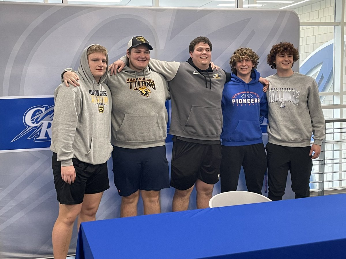 Congratulations and good luck to our 5 players committing to the next level! Proud of you guys!

<a href="/JoeyKowall/">Joey Kowall</a> 🤝🏻 <a href="/UWPlattFootball/">UW-Platteville Football</a> 
<a href="/mjhansen95/">MJ Hansen</a> 🤝🏻 <a href="/MTUFB/">Michigan Tech Football</a> 
<a href="/treypearson78/">Trey Pearson</a> 🤝🏻 <a href="/UWOFootball/">UW-Oshkosh Football</a> 
<a href="/MihelichPorter/">Porter Mihelich</a> 🤝🏻 <a href="/UWECFootball/">Blugold Football</a> 
<a href="/ZachAdamo9/">Zach Adamo</a> 🤝🏻 <a href="/DrakeBulldogsFB/">Drake Football</a> 

🚀⬆️ <a href="/CHSFootball100/">Central Rockets - Football</a>