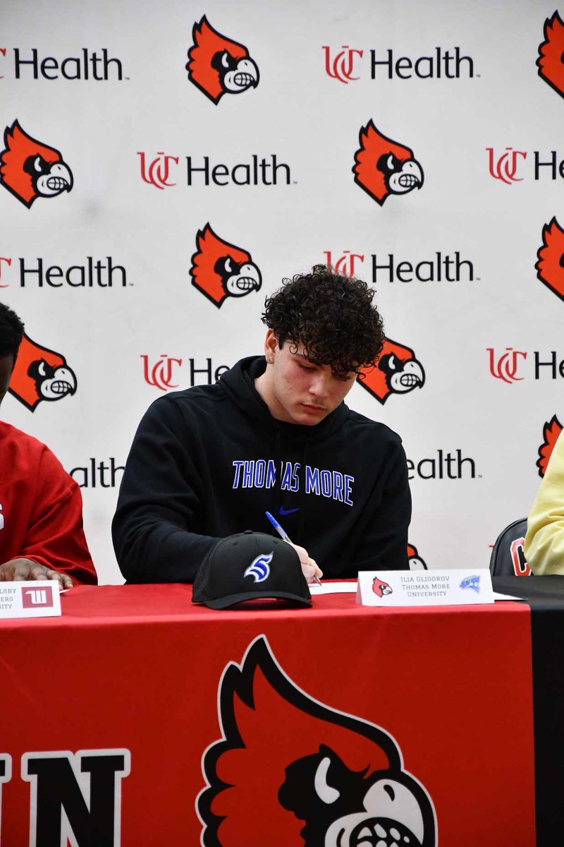 _iliagligorov_'s tweet photo. I wanna thank God for giving me opportunities I've always dreamed of, and this definitely one of them. Im very blessed to announce that im officially a Saint! Thank you
@bcmoore22 @CoachNorwell  @c_huber5 @ColerainFtball https://t.co/u6EPcH40PF