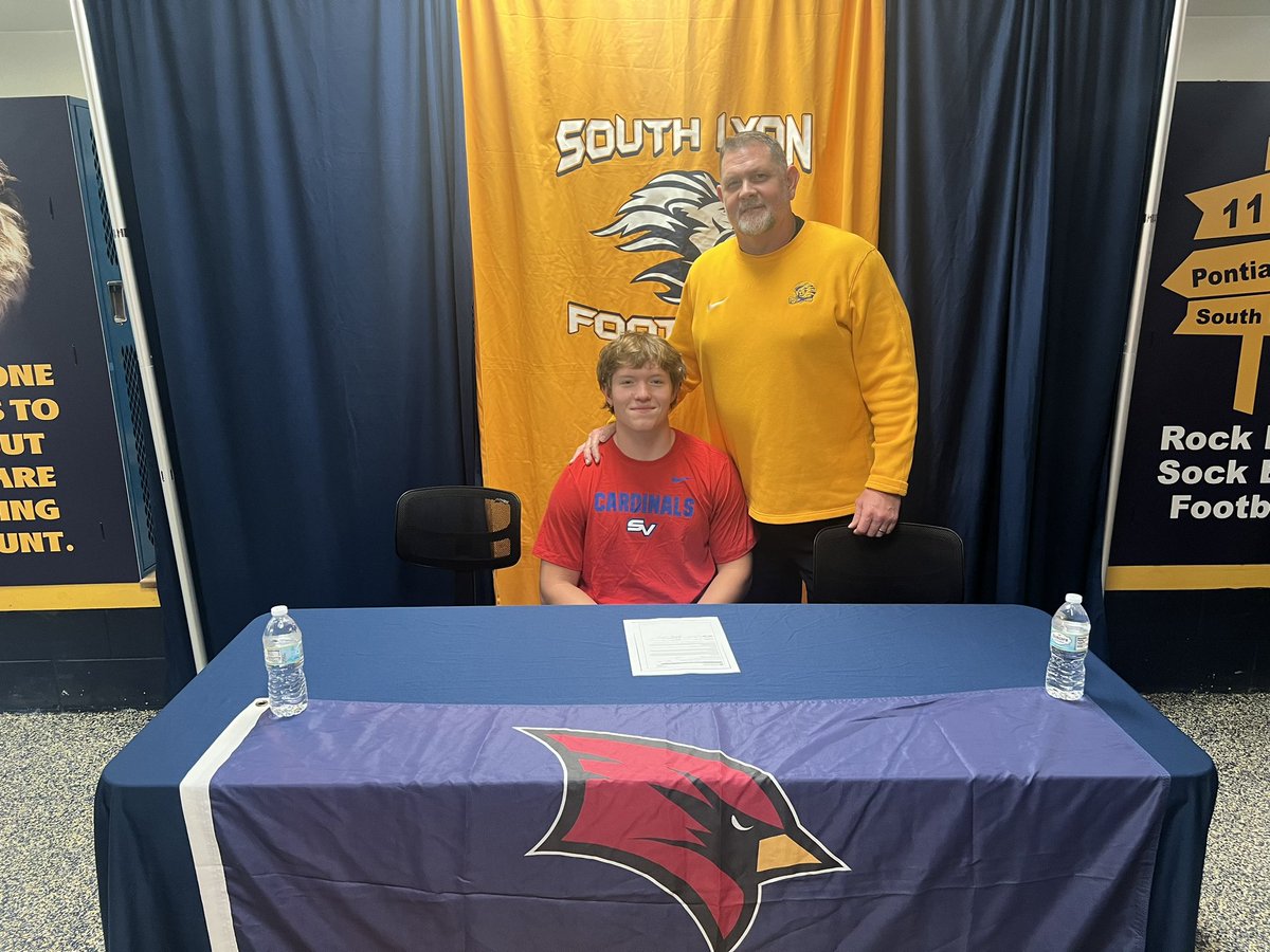 South Lyon Football tweet media