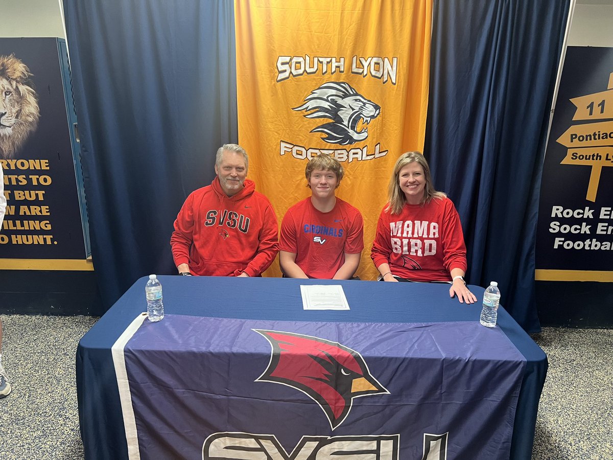 South Lyon Football tweet media