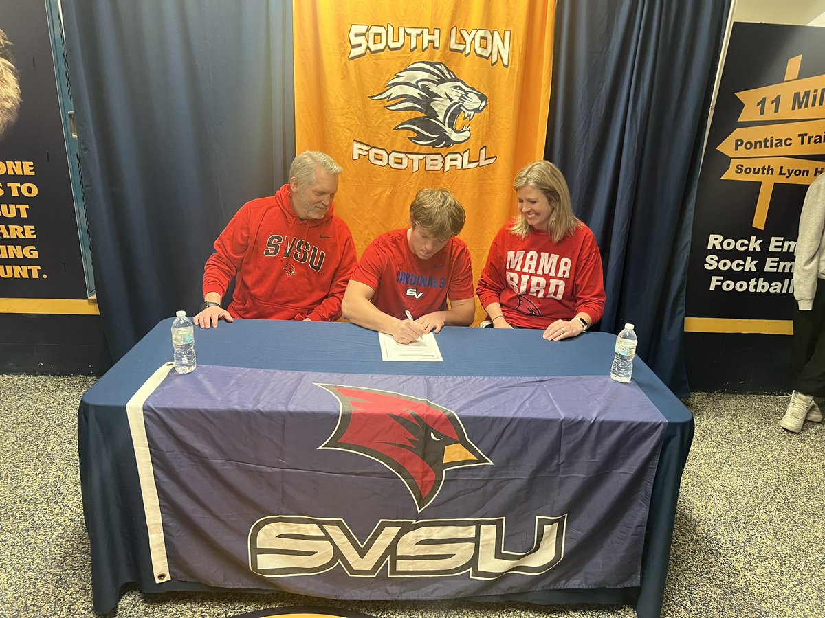 South Lyon Football tweet media