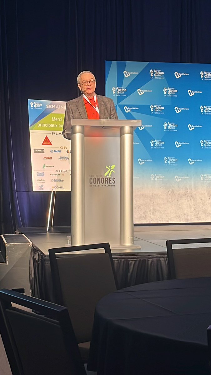 Michel_Bin's tweet photo. @ConseildesInfra @BetonQc @CimentCanada @ajauer Merci au PDG de @CimentCanada @ajauer pour son discours et à @Drolet1965 pour sa présentation sur l’objectif de l’industrie Béton Zéro. @ConseildesInfra https://t.co/rxSHkxpU6r