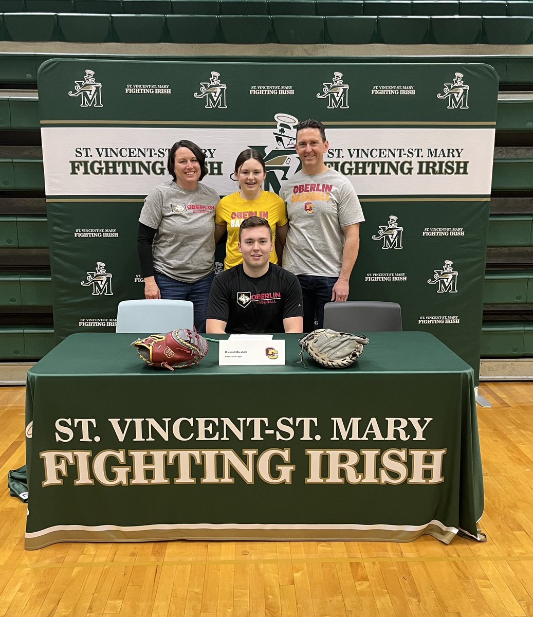 Congratulations to Devon And Daniel on their signing day! Two great seniors who are poised to have a big year! A well deserved honor!