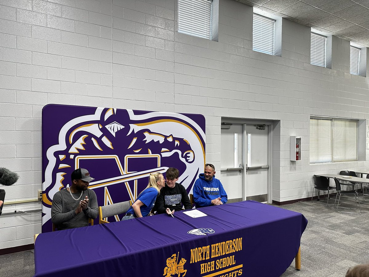 NH_knights's tweet photo. Congratulations to C. Baird who signed to play collegiate football Brevard College #KnightNation https://t.co/QyG2pAPPZE