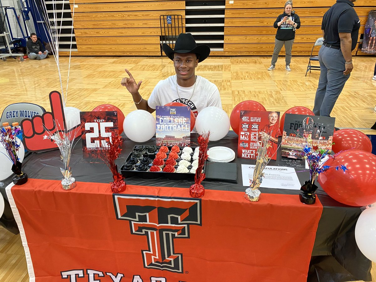 Genius billionaire playboy philanthropist tweet media