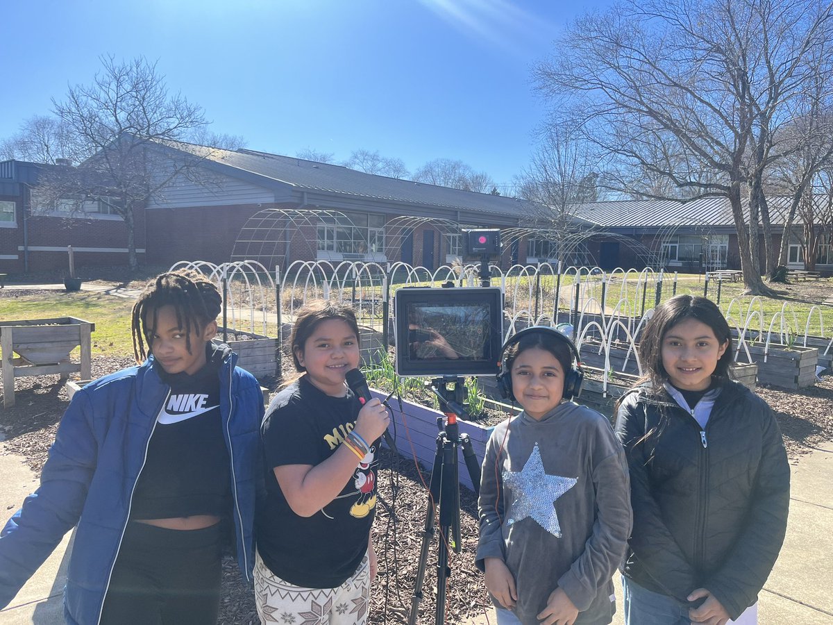 Owl pellets with kindergarten and 1st grade , healthy snack creations with 4th and a news broadcast all about school gardens with 5th. Life at an Environmental School 🤗<a href="/MECME_School/">MillbrookElem</a> #teamMECME