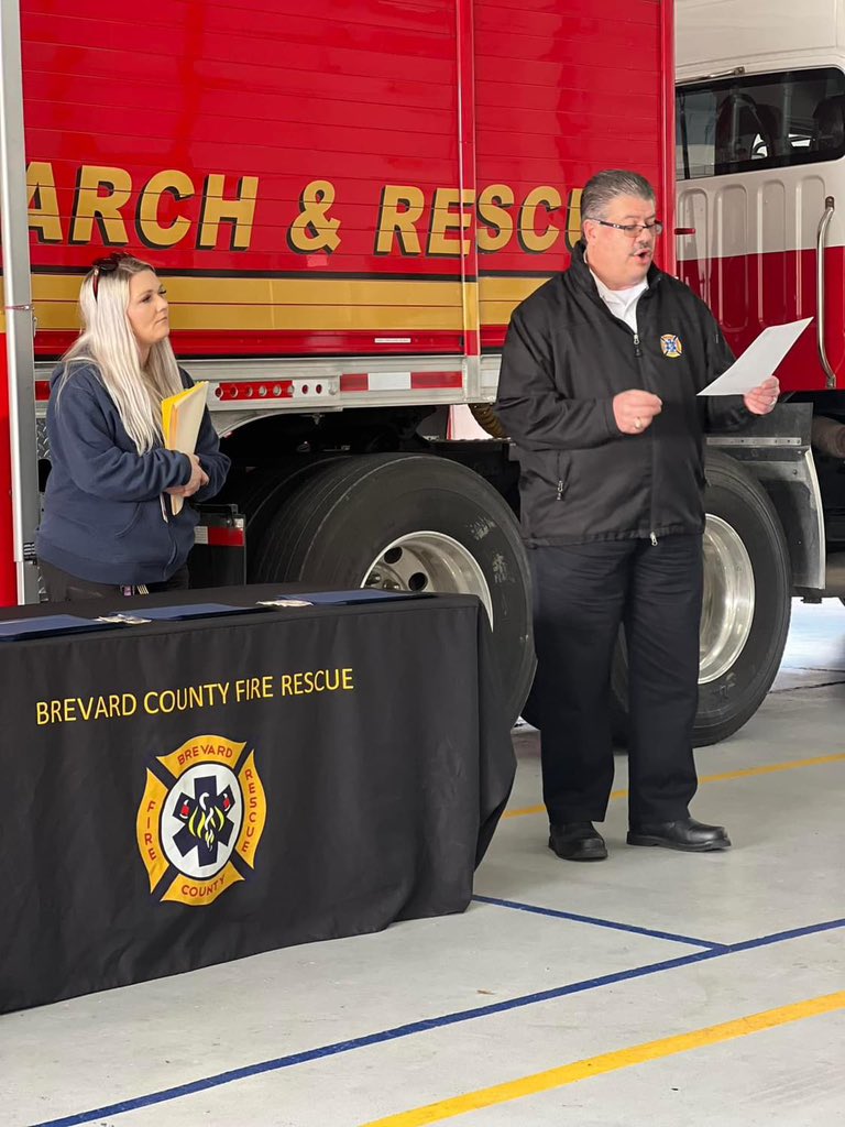 TheEMSOfficerEx's tweet image. No better way to celebrate Heart Month 2024! Recognizing our department&apos;s EMS champions, law enforcement partners &amp;amp; citizen responders for the successful resuscitation of a SCA victim. #ItTakesAVillage #BCFREMS #HPCPR #ROSC #EMS #EMSOfficer #HeartMonth2024 #OurHearts #BCFRCares