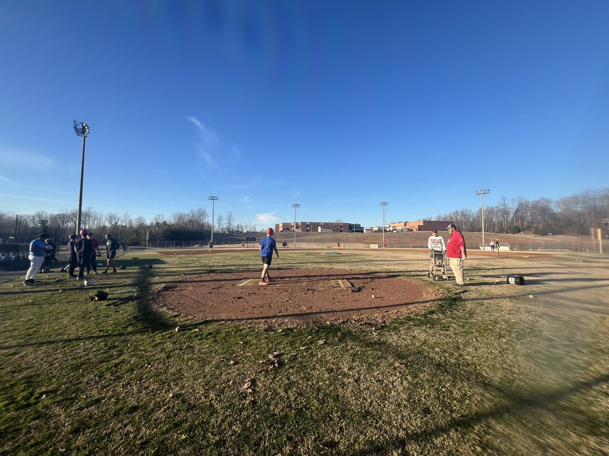 JPrince337's tweet photo. Hello sunshine! We have missed you! #BPBaseball #AsOne #HoldTheRope https://t.co/fIPB9WBFP4