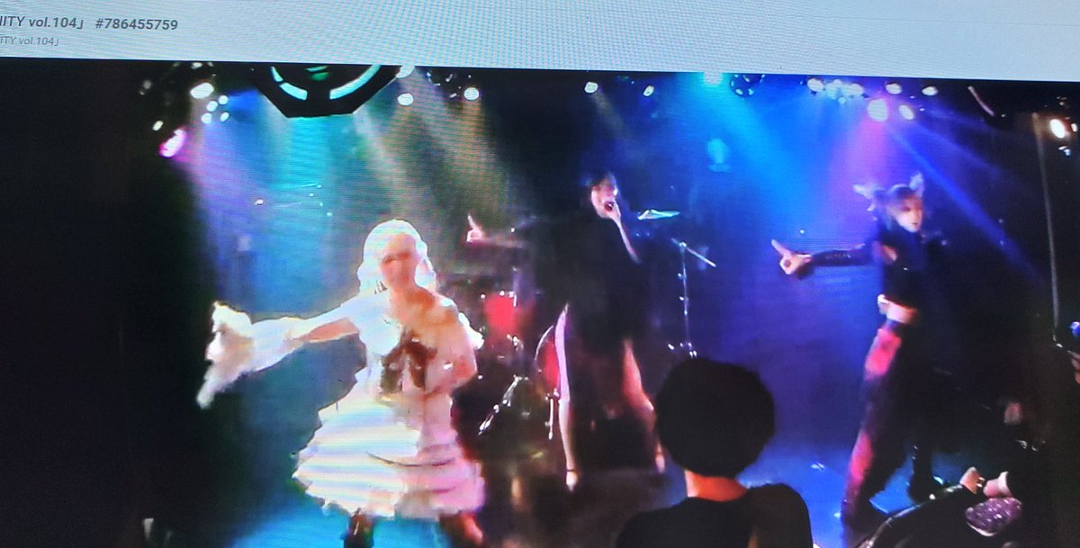 madbear369's tweet photo. アーカイブでリリックホリック歌劇団のライブを見た。GOTHICAL V METALのstageの激しさ、キレ、重厚感がStrikeして、胸を強烈に撃ち抜くような衝撃だった‼️Dark GOTHICな異世界VISUALの色彩に染まるようで、カッコよくてシビレるね✨
#リリックホリック歌劇団 #リリホリ #Vol104 https://t.co/mpbtMGiFbv