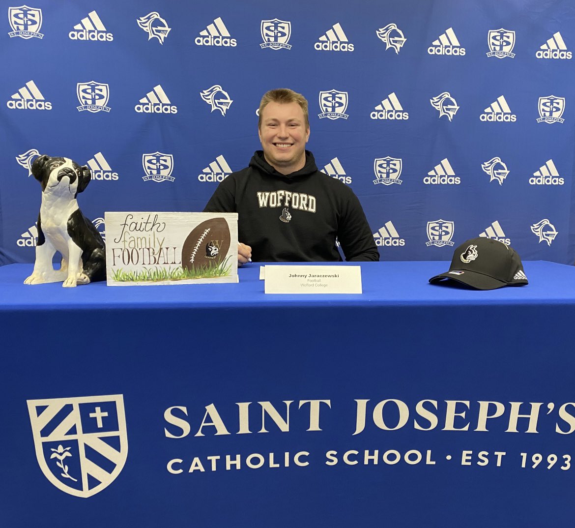 Johnny Jaraczewski tweet media