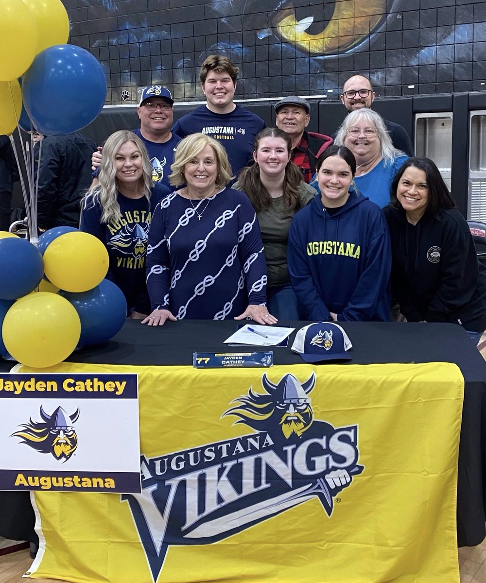 jcathey77's tweet photo. Officially an @AugieFB Viking! @CoachOJ_ @CoachCBrink @AugieCoachBEAR Extremely Grateful to all my coaches for helping me get here @RonTBAOL Coach Ashak @CoachRoyLopez @CoachPerrone @Performance1AZ #fighton https://t.co/BOIE7B4TPT
