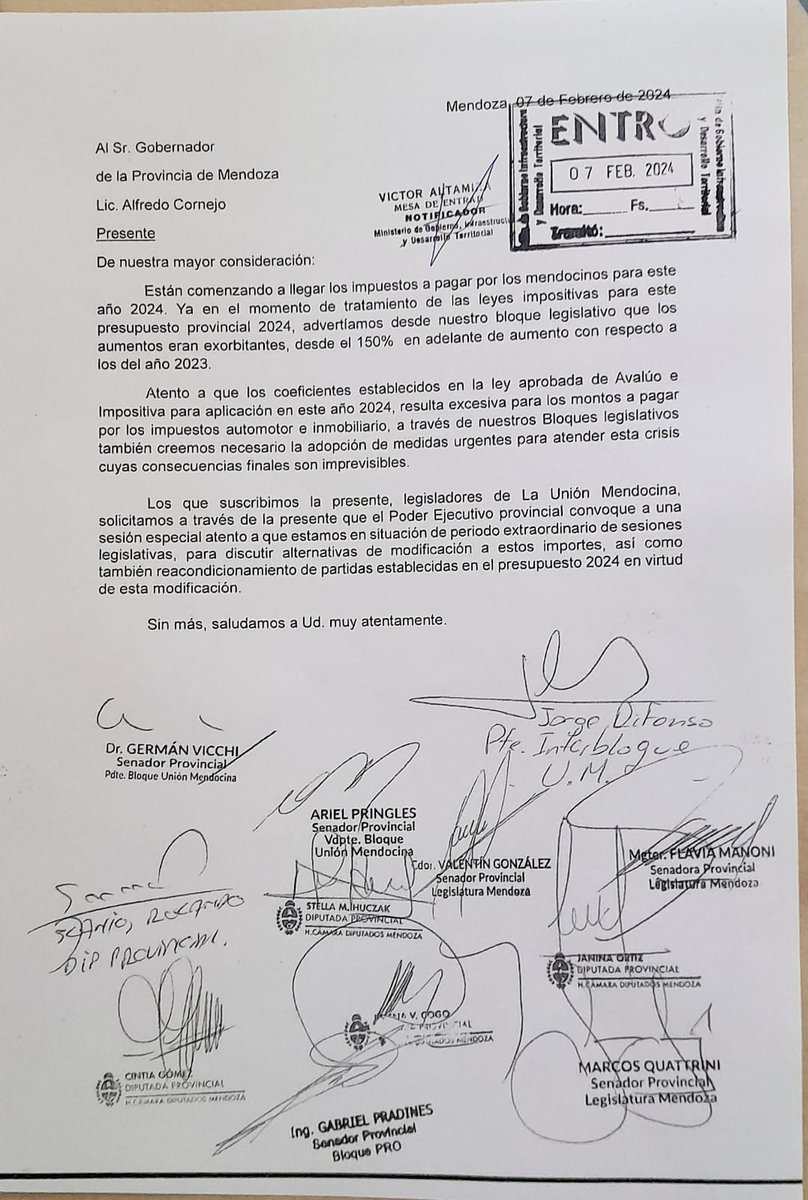 valengonOK's tweet photo. IMPUESTAZO AL AUTOMOTOR
Lo dijimos cuando se trató la Ley Impositiva. No escucharon 👂

Ahora llegan los boletos:
❌️ incrementos de más del 300%
❌️ boletos que superan el millón

Pedimos a @alfredocornejo buscar formas para reducir la carga Impositiva 👇
#ImpuestosMendoza https://t.co/4U7djUpqDT
