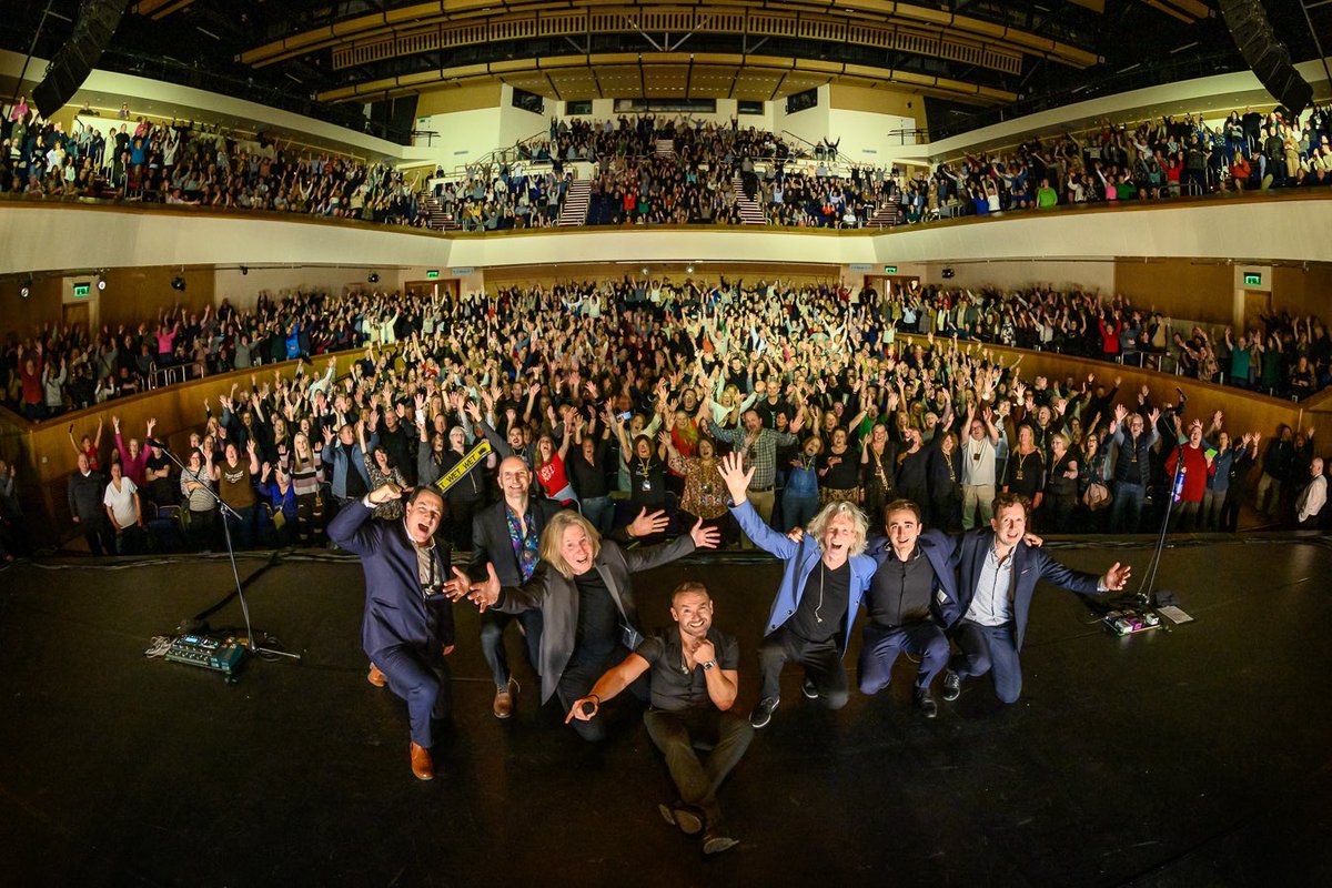 Thank you Glasgow, you were simply pure dead brilliant! 🏴󠁧󠁢󠁳󠁣󠁴󠁿 #wetwetwet #wetsontour #glasgow #royalconcerthall #glasgowroyalconcerthall #scotland