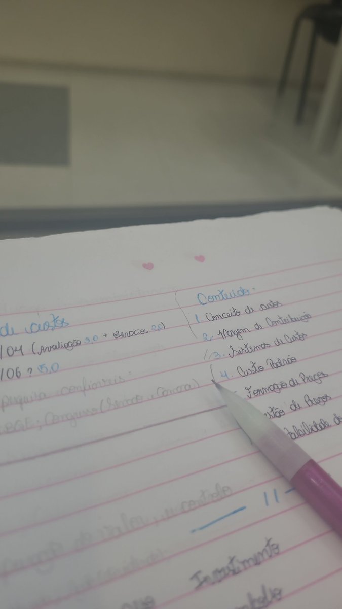 brainlessbru's tweet image. 2° dia de aula e já quero trancar o curso 🫶