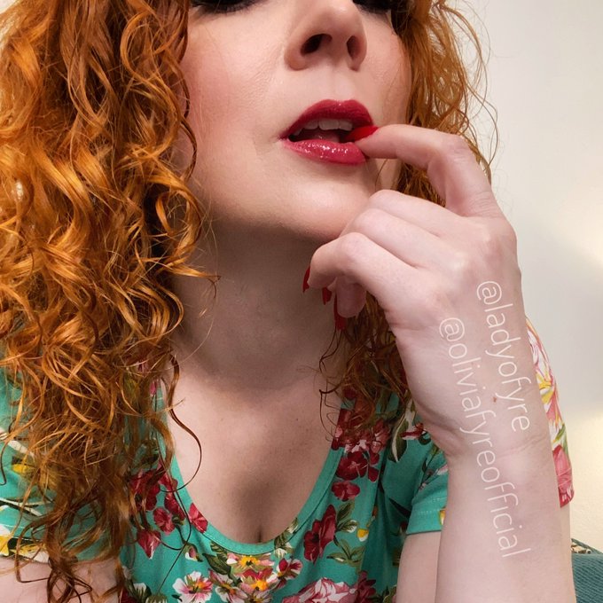 Editing tbe customs I filmed today. Ready to film more!  https://t.co/DYCwR0qBwl https://t.co/N4XVWH<a href="/tag/taboo"class="tags"><span>#taboo</span></a><a href="/tag/crossdressing"class="tags"><span>#crossdressing</span></a><a href="/tag/wristwatch"class="tags"><span>#wristwatch</span></a>