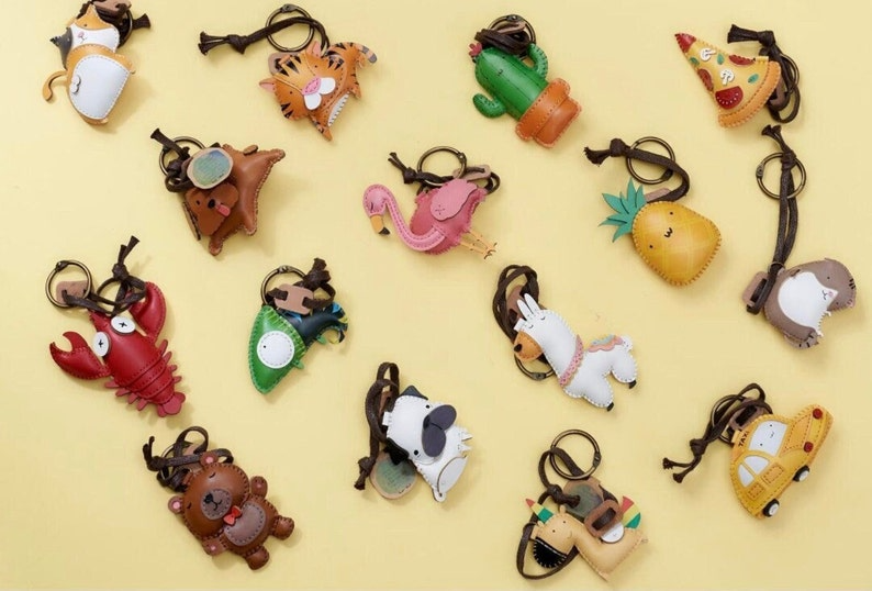 SelectizaCo's tweet photo. Discover the story behind our leather bag charm – a unique accessory crafted with passion and precision. https://t.co/ZNHFT1IBvi
