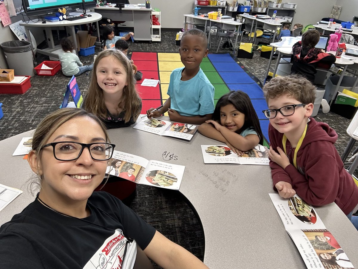Small group with these hard working readers went great today. They are becoming masters of their heart words and VCe words! #BearkatBest @BlackBearkats @CyFairISD