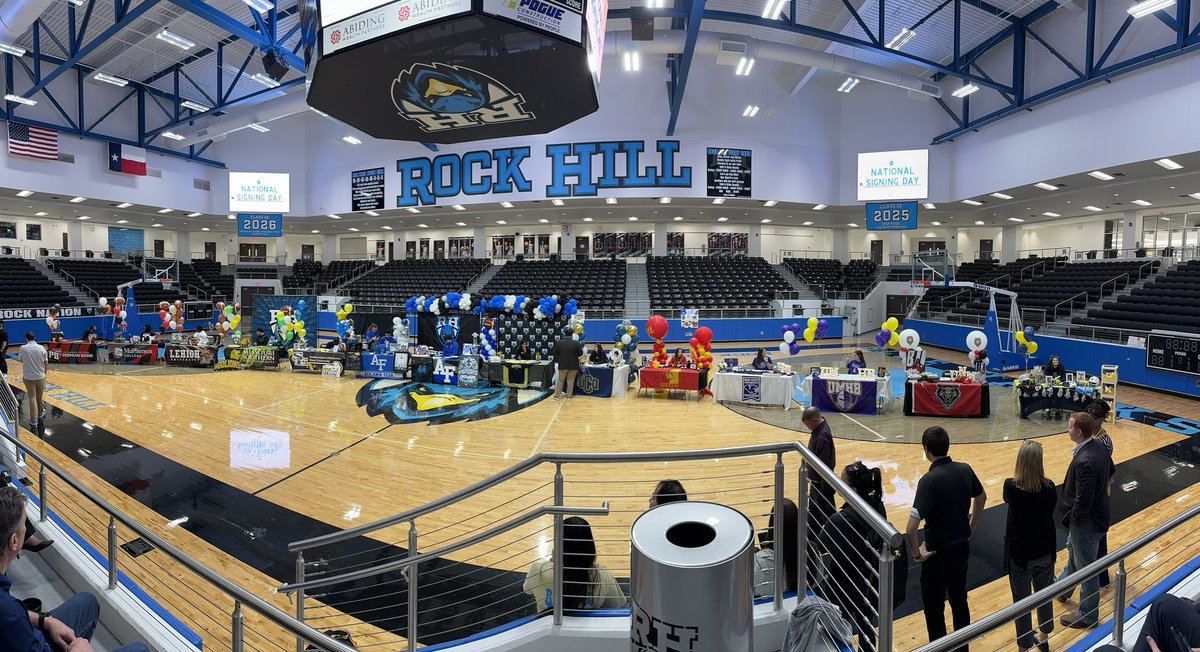 counseling_hill's tweet photo. Congratulations to all our Bluehawk athletes who signed to play at the next level π©΅ #firsttofour https://t.co/yUowGiGNu3