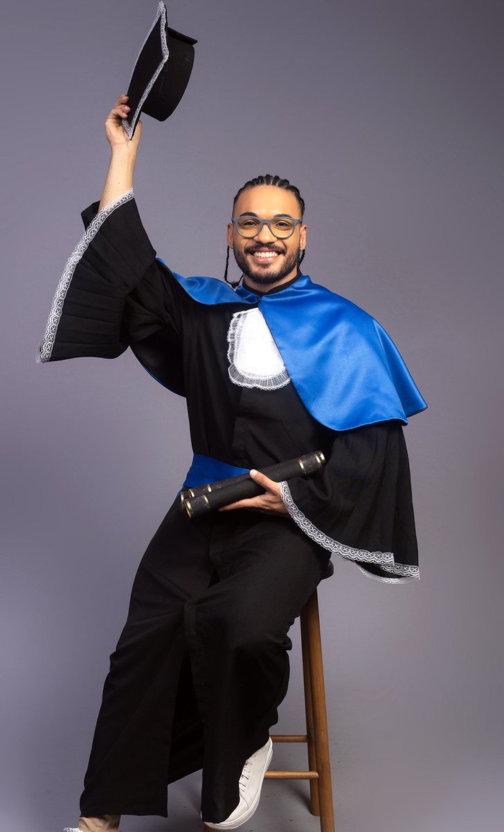 afrikaanga's tweet photo. AFROLATINY,
its all about nonbinary supremacy
vos apresento meu arquétipo especialista nerdzin 👨🏻🎓👨🏻💻🌟
#asobrinhatababado #nbsnotopo #negrysnotopo #cacheadysnotopo #aceitaaa https://t.co/eu4SGP6XIP