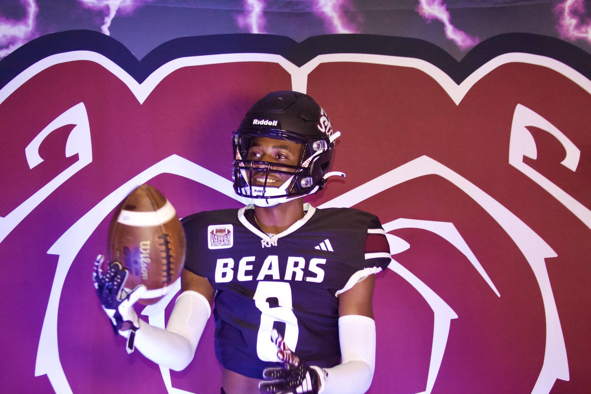 #AGTG I would like to announce that I am 1000% committed to @MOStateFootball thank you to all who’s been here for the journey!!!

<a href="/1CoachKelley/">Coach Jarvis Kelley</a> <a href="/Coach_CFRANK/">Chris Franklin</a> <a href="/WestburyFB/">Westbury Football</a> <a href="/WestburyAthlet1/">Westbury Athletics</a> <a href="/HISDAthletics/">Houston ISD Athletics & UIL Academics</a> #ManTheShip🚢