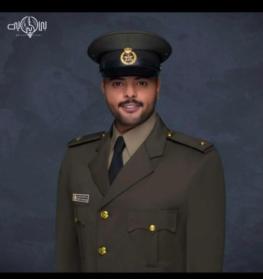 m_Almuhanndi76's tweet photo. الحمد لله أولًا و أخيرًا 

تم تحديد موعد تخرج 

أخي/ عبدالله فرحان المهندي
من كلية 
علي الصباح العسكرية 
يوم الاثنين الموافق  12/2/2024 
برتبة ( ملازم ) 
و أسأل الله التوفيق له و لزملائه https://t.co/qZDIfzwIMx