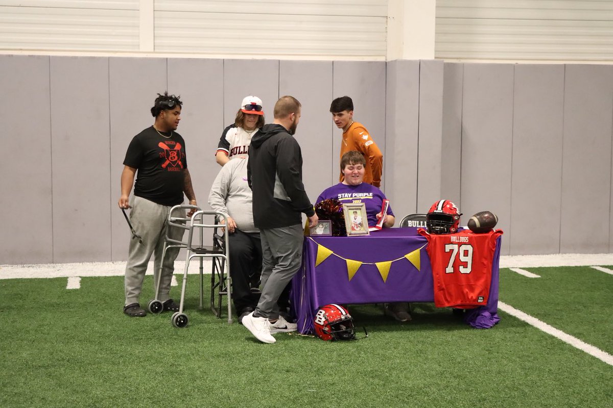 Barrett Mancini (@mancinibarrett) on Twitter photo It's official <a href="/HSUCowboys/">Hardin-Simmons Cowboy Football</a> in the fall! Looking forward to being a Cowboy!! Beyond thankful for this opportunity, and the people who helped get me there #HOOYAH <a href="/BurlesonHSU/">Burleson</a> <a href="/Whitehead_HSU/">Jeff Whitehead</a> <a href="/BrianMancini2/">Brian Mancini</a> <a href="/CoachTolly/">Duane Toliver 🌵🌵</a> <a href="/dane_hamrick/">Dane Hamrick</a> <a href="/806hsscmedia/">Jasone Pearson</a> @mattdmtchell34 It's official <a href="/HSUCowboys/">Hardin-Simmons Cowboy Football</a> in the fall! Looking forward to being a Cowboy!! Beyond thankful for this opportunity, and the people who helped get me there #HOOYAH <a href="/BurlesonHSU/">Burleson</a> <a href="/Whitehead_HSU/">Jeff Whitehead</a> <a href="/BrianMancini2/">Brian Mancini</a> <a href="/CoachTolly/">Duane Toliver 🌵🌵</a> <a href="/dane_hamrick/">Dane Hamrick</a> <a href="/806hsscmedia/">Jasone Pearson</a> @mattdmtchell34