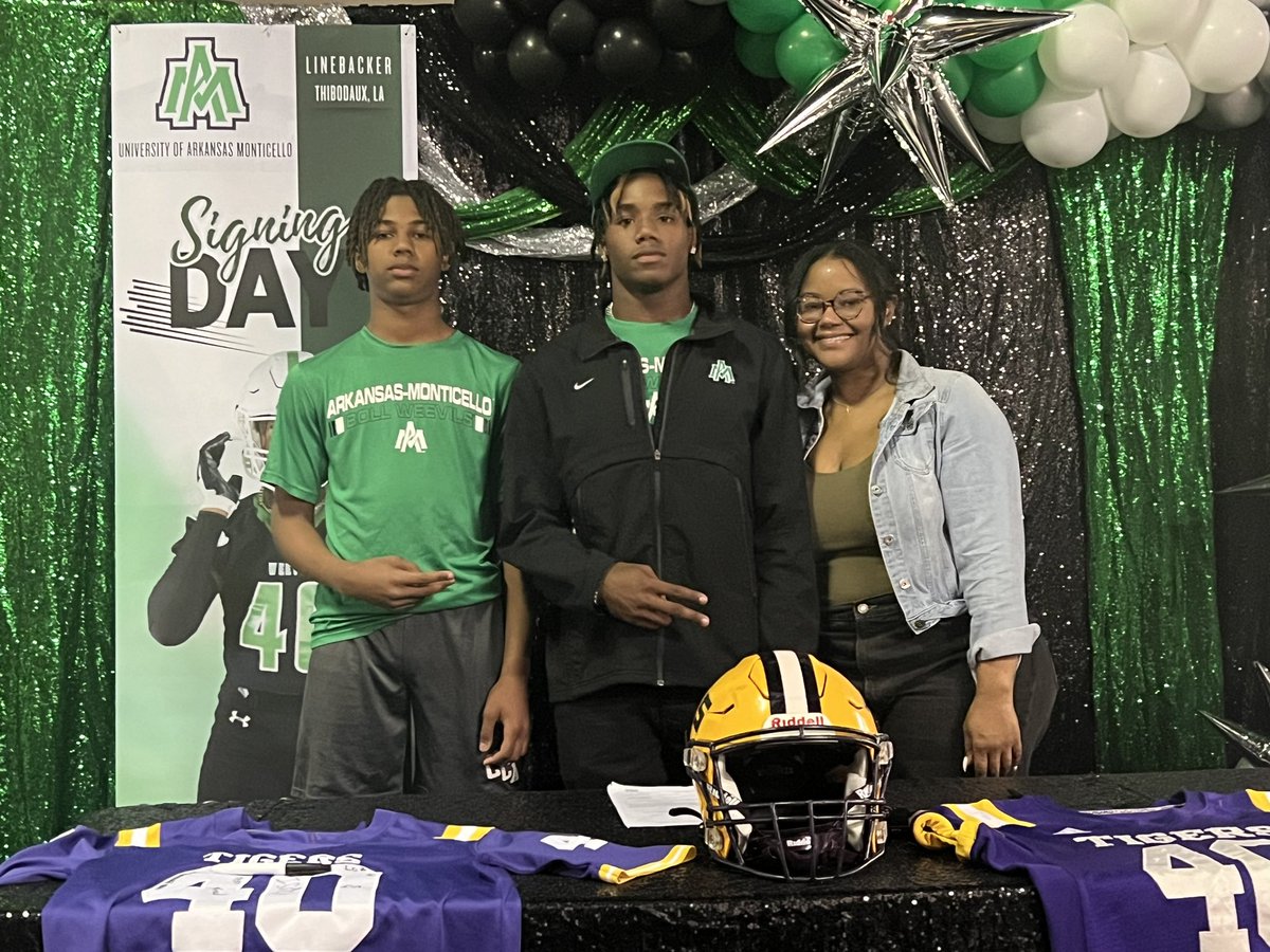 courierchris's tweet photo. Congrats to Thibodaux LB Raashad Jackson @RashaadJackson7 on signing with Arkansas-Monticello today. https://t.co/ELcHgAeJqr