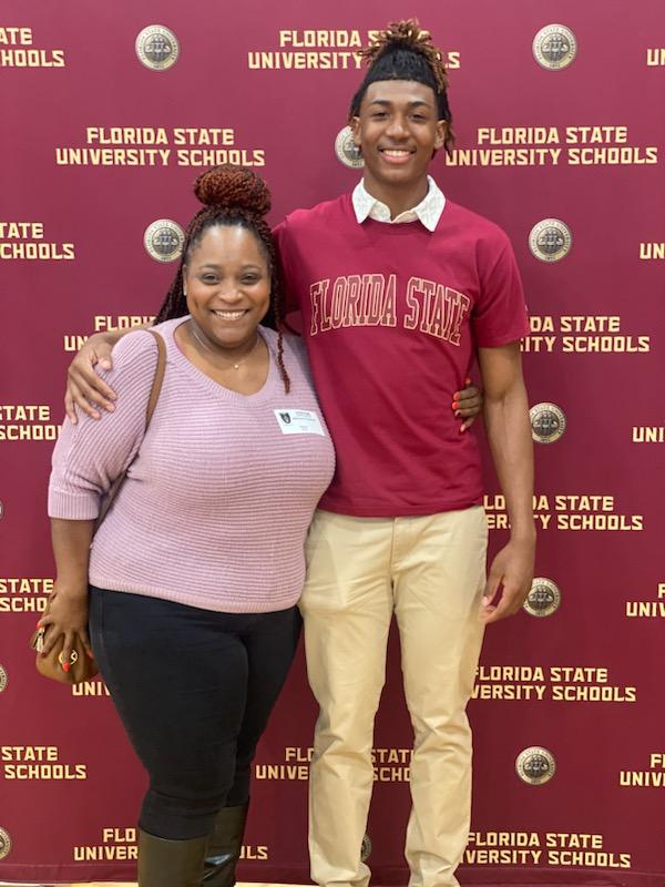 So happy for my lil cousin @Micahi_Danzy ! ❤️💛❤️#NLISigned #GoNoles #NationalSigningDay #FSUTwitter @FSUFootball