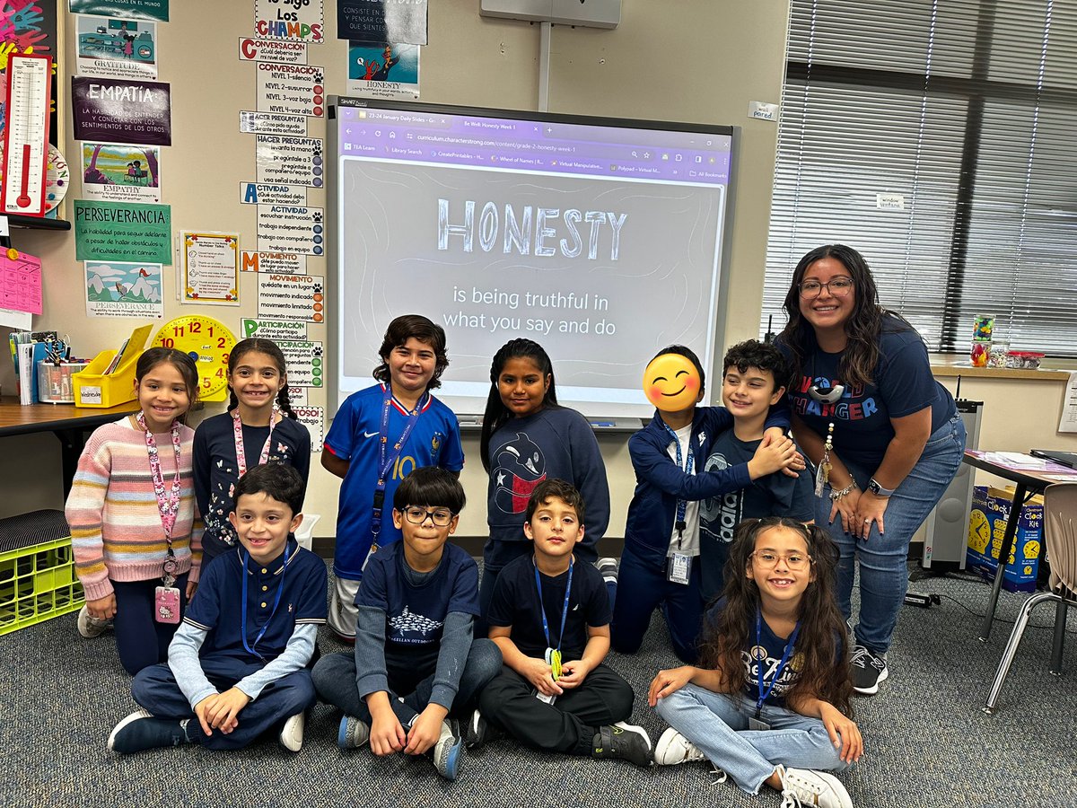 Our Wolfpack 🐺 is wearing navy to learn all about Honesty, our new <a href="/CharacterStrong/">CharacterStrong</a> trait. #twehowl #PurposefulPeople