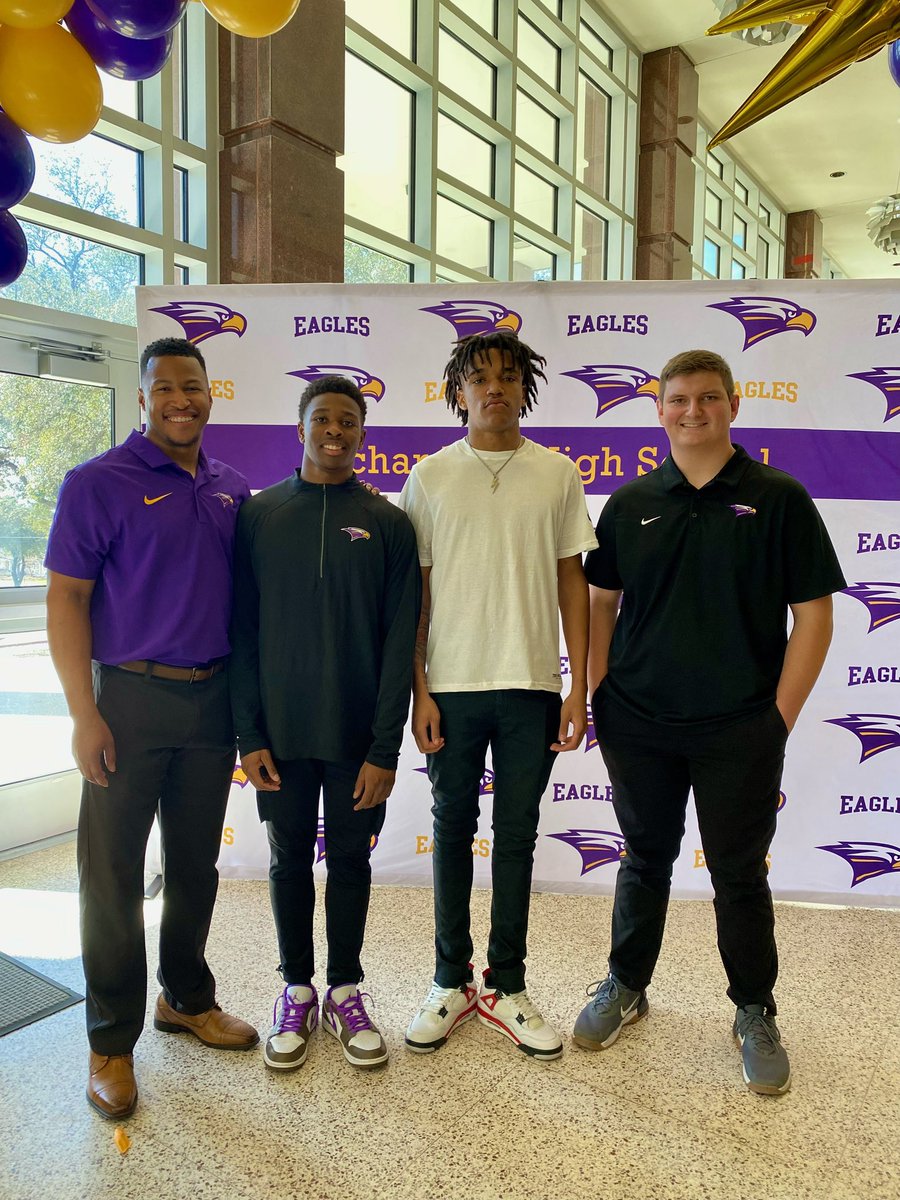 Started my coaching career with these young men @WestJHAthletics when they were just 8th graders and now…. They are COLLEGE 🏈PLAYERS! Congratulations guys!!! 
#GoPurpleGoGold #EaglesSetTheStandard