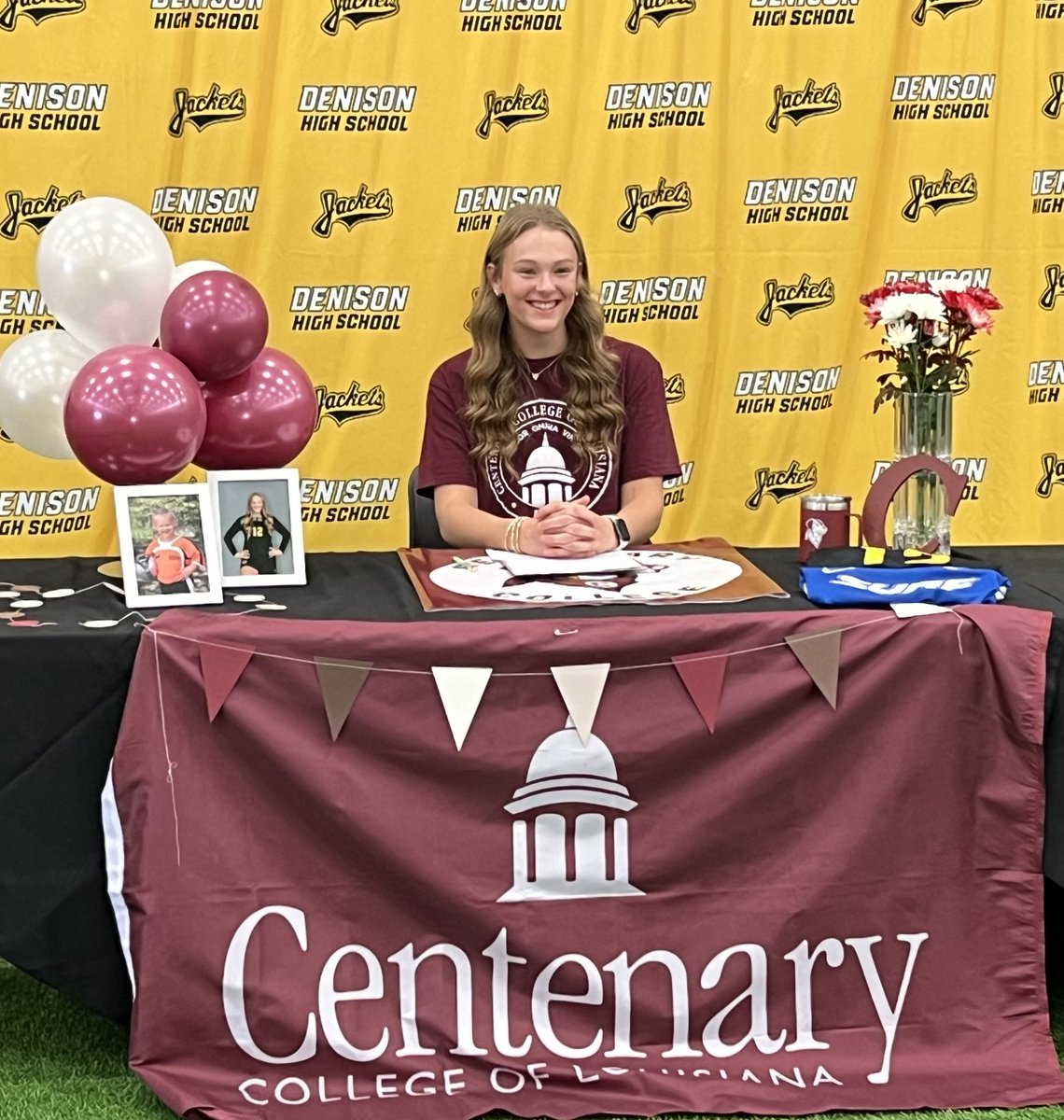 DhsLadyjackets's tweet photo. Congratulations to Mattix Hanson signing her NLI with Centenary College of Louisiana. #Believe https://t.co/CiWLkQKEYf